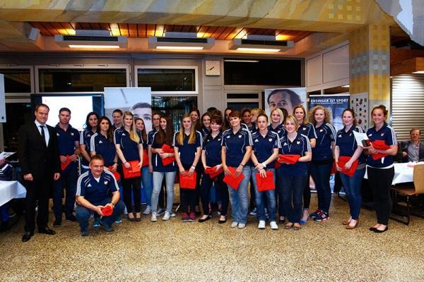 Die Rugby-Frauen des Heidelberger Ruderklubs (HRK) belegten den zweiten Platz. (Foto: Matthias Ritter) Die Rugby-Frauen des Heidelberger Ruderklubs (HRK) belegten den zweiten Platz. (Foto: Matthias Ritter)