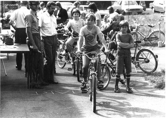 1980_05_Fahrrad_HD_Stadt