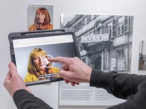 Dauerausstellung im MTC, Tablet mit Zeitzeugin (Foto: Buck)