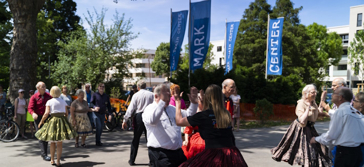 Square Dance im Mark Twain Center (Foto: Winkler) Square Dance im Mark Twain Center (Foto: Winkler)