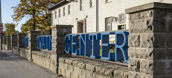 Außenansicht des MTC mit Schriftzug (Foto: Christian Buck) Außenansicht des MTC mit Schriftzug (Foto: Christian Buck)