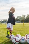 Nachwuchs-Fußballer mit fair gehandelten Bällen  (Foto: Felix Bäcker)