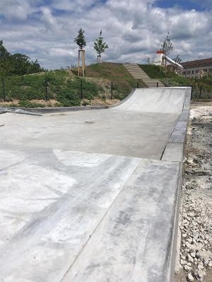 Die neu eröffnete Skatebowl. (Foto: Buck) Die neu eröffnete Skatebowl.
