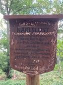 Schmierereien auf einer Info-Tafel im Stadtwald. (Foto: Stadt HD)