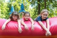 Sommer pur: Ein pralles Programm und viele Vergünstigungen bietet der Heidelberger Ferienpass für Kinder ab sechs Jahren. (Foto: Bäcker) Foto von Kindern