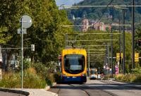 Durch die bezuschussten Jahrestickets wird der öffentliche Nahverkehr für Heidelberger Schülerinnen und Schüler, Inhabende des Heidelberg-Passes(+) sowie Seniorinnen und Senioren noch attraktiver. (Foto: rnv GmbH/Haubner) Straßenbahn in Heidelberg