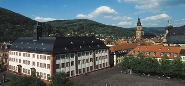 Blick auf Alte Universität und Altstadt Heidelberg 