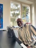Der international bekannte Jazz-Musiker Karl Frierson ist im Rahmen des Black History Month zu Gast im Zwinger 1. (Foto: Karl Frierson) Bild von Jazz-Musiker Karl Frierson