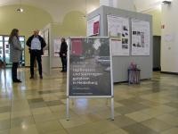 Eine Ausstellung in einem Foyer