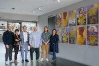 Freuen sich, beim Queer-Festival Vielfalt zu feiern (v.l.): Danijel Cubelic (Amt für Chancengleichheit der Stadt Heidelberg), Sozialbürgermeisterin Stefanie Jansen, Oberbürgermeister Eckart Würzner, Martin J.V. Müller und Dominic Hauser (Leitung Queer Festival) sowie Cora Maria Malik (Geschäftsführung Karlstorbahnhof e.V.). Gruppenfoto mit sechs Personen