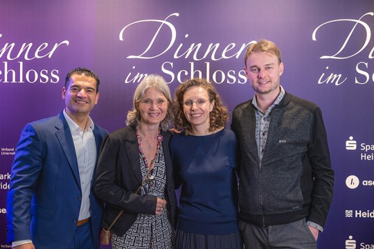01_bild_dinner_im_schloss__4398