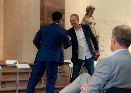 01_bild_dinner_im_schloss__4467