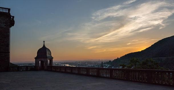 Aussichtsplattform auf dem Heidelberger Schloss. (Foto: Diemer) Aussichtsplattform auf dem Heidelberger Schloss.