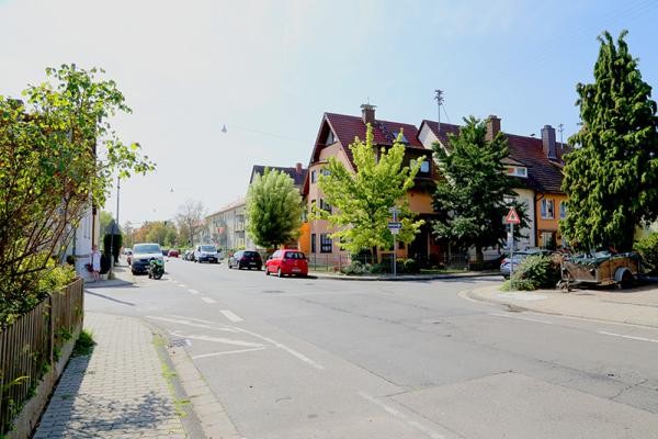 Kranichweg Ecke Im Buschgewann (Foto: Stadt Heidelberg)