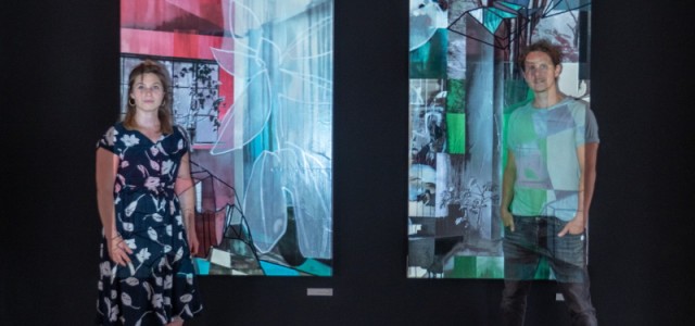 Valentina Jaffé und René BUJA vor einem ihrer gemeinsamen, in künstlerischer Kooperation entstandenen Kunstwerke.