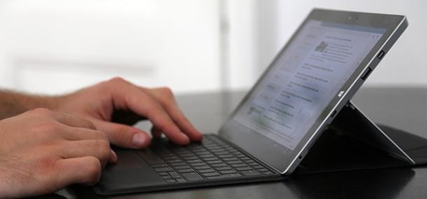 Laptop und Hände (Foto: Stadt Heidelberg)