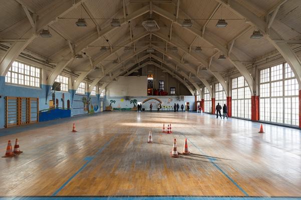 Sporthalle des US-Hospital-Geländes in Heidelberg Rohrbach (Foto: Rothe) Sporthalle des US-Hospital-Geländes in Heidelberg Rohrbach (Foto: Rothe)