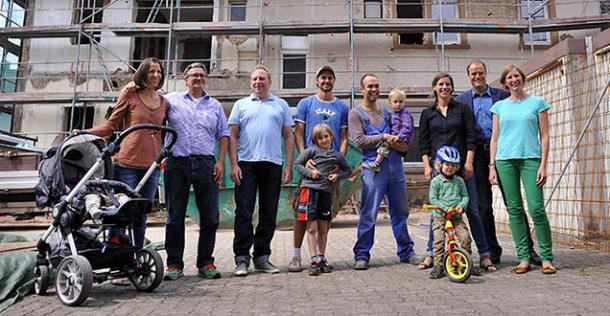 Die Baugruppe Alstater 29 baut gemeinsam ein ehemaliges Gasthaus in ein Mehrfamilienhaus um.