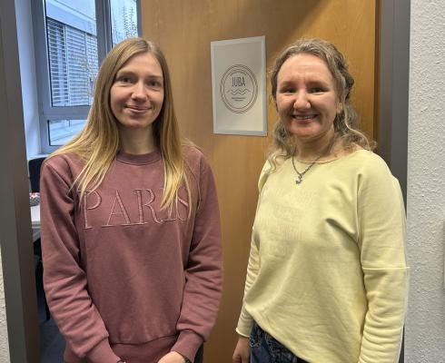 Ansprechpartnerinnen der Stadt Heidelberg: Corinna Uebel und Julia Megnin. (Foto: Stadt Heidelberg) zwei lächelnde Frauen