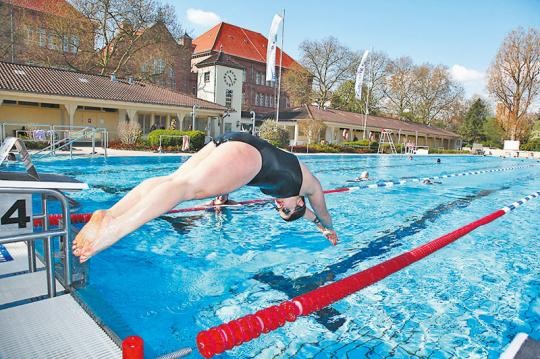 08_Thermalschwimmbad__by_pfeifer