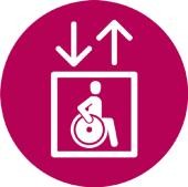 Piktogramm Barrierefreier Aufzug Eine Person, die im Rollstuhl sitzt. Die Person sitzt in einem Quadrat und über dem Quadrat sind zwei Pfeile. Ein Pfeil zeigt nach oben, der andere Pfeil zeigt nach unten