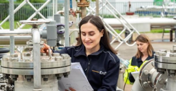 Geothermieanlage Bruchsal mit EnBW-Mitarbeiterinnen