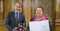 Schriftstellerin Natascha Wodin mit Bürgermeister Dr. Joachim Gerner. (Foto: Rothe)