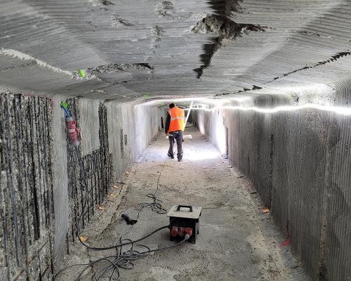 Hohlraumartige Kammern (Hohlkästen) in der Brücke mit massiven Schäden (Foto: Stadt Heidelberg) Hohlraumartige Kammern (Hohlkästen) in der Brücke mit massiven Schäden