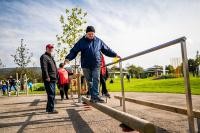 "alla hopp!"-Anlage: Mann auf Balance Balken (Foto: Dittmer)