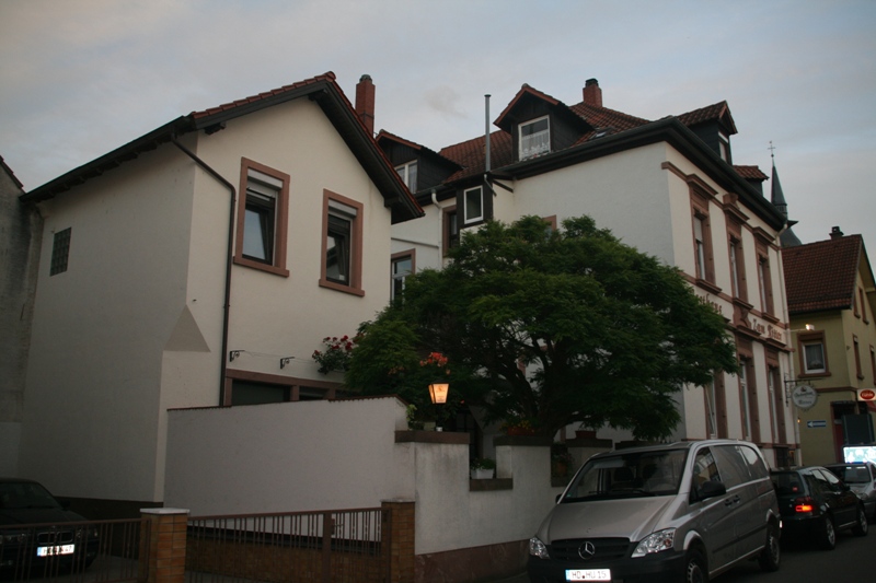 Gebäude von der Straße aus. (Foto: Berufsfeuerwehr Heidelberg)