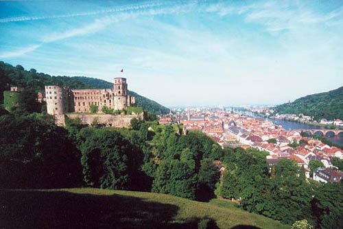 Blick auf das Heidelberger Schloss und die Altstadt (Foto: Heidelberger Marketing) Blick auf das Heidelberger Schloss und die Altstadt