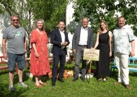 OB Würzner eröffnet den Nachbarschaftsgarten (Foto: Nataly Dannenberg)