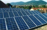 Photovoltaikanlage auf dem Dach der Volkshochschule Heidelberg