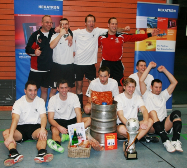 Siegermannschaft beim Fußballwettbewerb Hekatron-Cup (Foto: Feuerwehr Heidelberg)