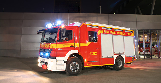 Einsatzfahrzeug der Feuerwehr Heidelberg mit eingeschaltetem Blaulicht. (Foto: Feuerwehr Heidelberg)