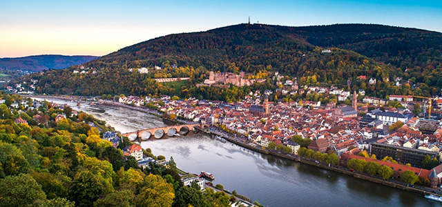 Blick auf die die Heidelberger Altstadt von oben im Frühherbst (Foto: Dittmer)