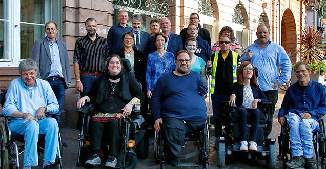 Members of the Advisory Committee for the Disabled with deputy Dr. Joachim Gerner. (Photo: Uhrig)