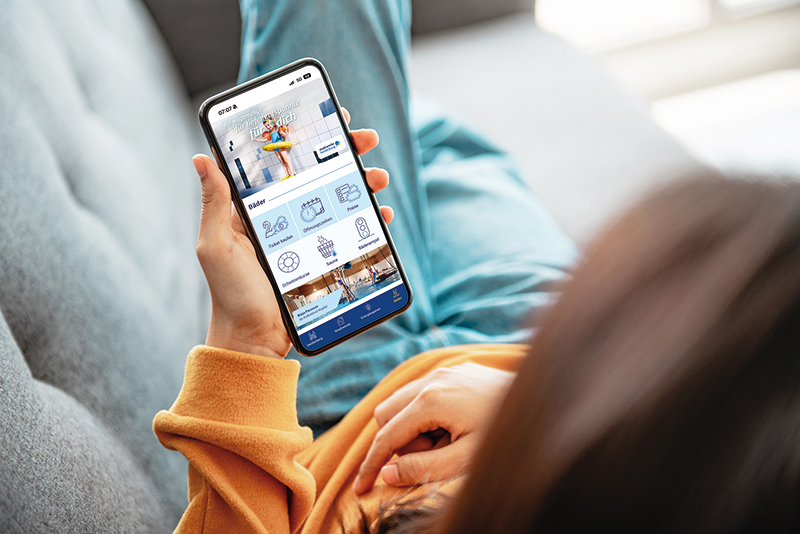 Stadtwerke-App auf einem Smartphone